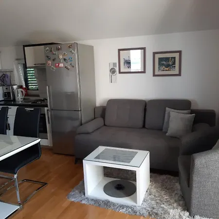 By The Sea Gradac, Makarska - 15642 Apartment Gradac (Split-Dalmatia)