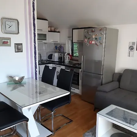 By The Sea Gradac, Makarska - 15642 Apartment Gradac (Split-Dalmatia)